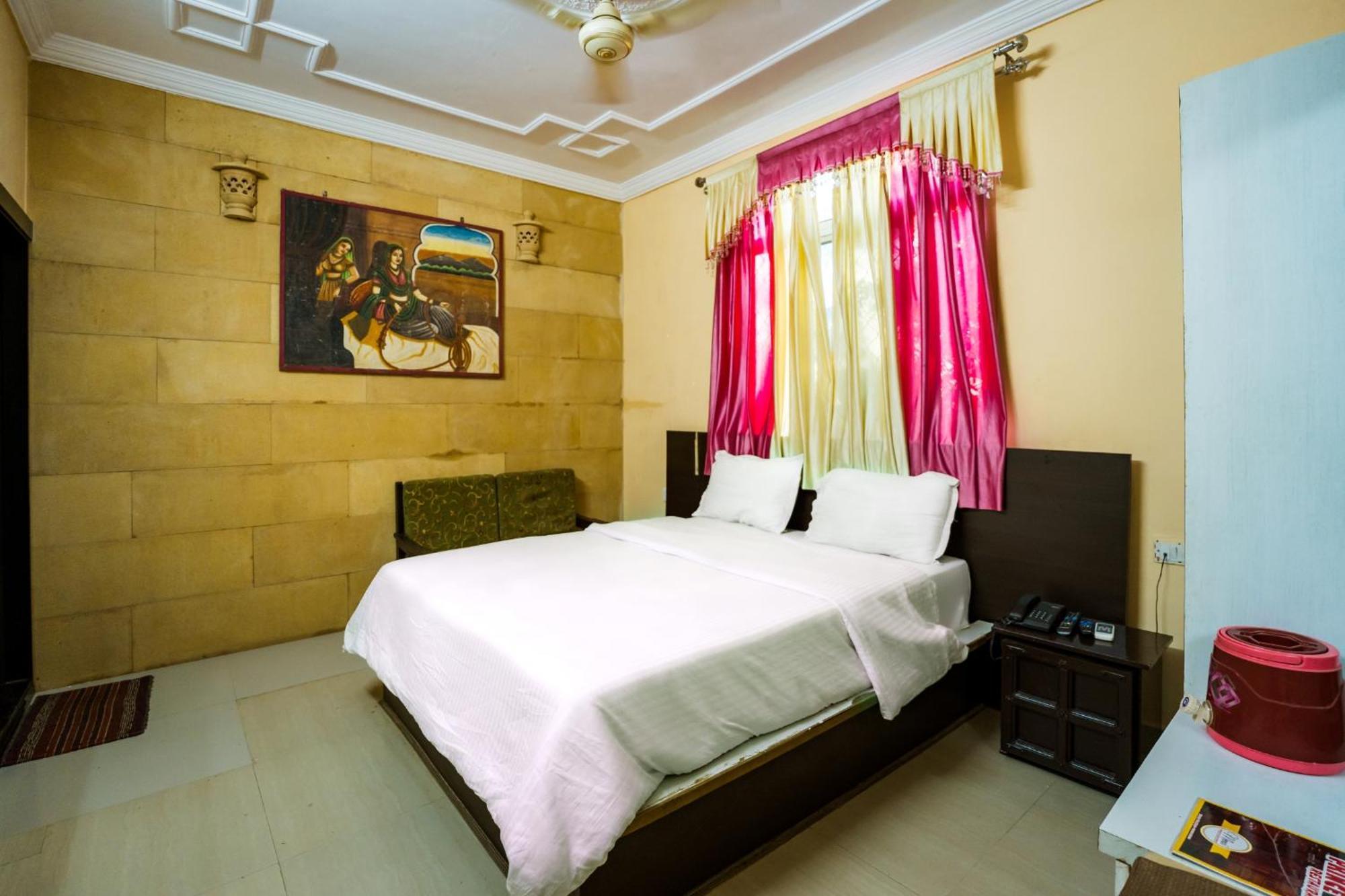 Hotel Prince-Near Jaisalmer Fort Exterior foto